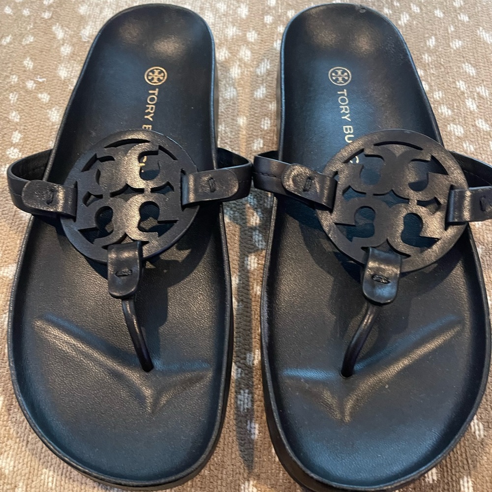 Tory Burch Black Miller Cloud Sandal. size 9.5